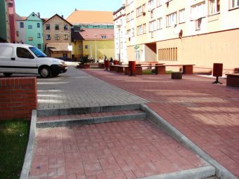 Rewitalizacja terenów na placu między ulicami Tkacka i Wąska w Lubaniu